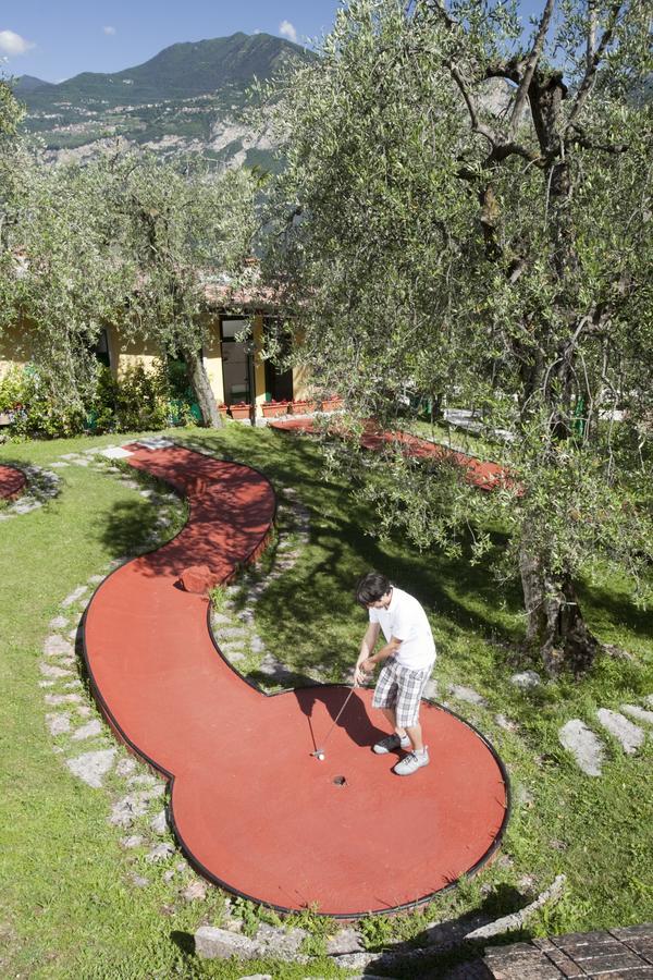Villaggio Albergo Casa E Lago 布雷佐内加尔达 外观 照片